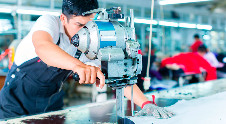 TRAZO Y CORTE INDUSTRIAL DE PRENDAS DE VESTIR