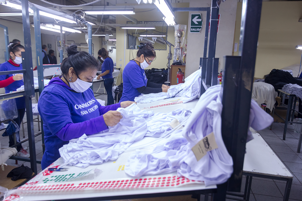 ESPECIFICACIONES TÉCNICAS DE LA PRENDA DE VESTIR